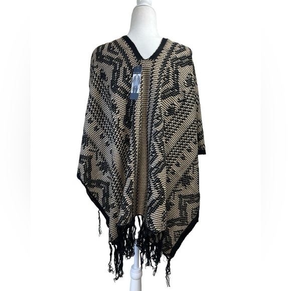 Kiara Lightweight Aztec Boho Knit Tassel Fringe Wrap Shawl Poncho Shrug - Picture 6 of 10